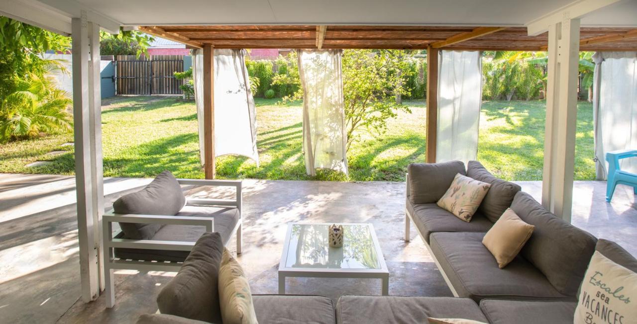 Jolie Case Creole, Lagon A Pied, Jardin سان جيل لي بان المظهر الخارجي الصورة
